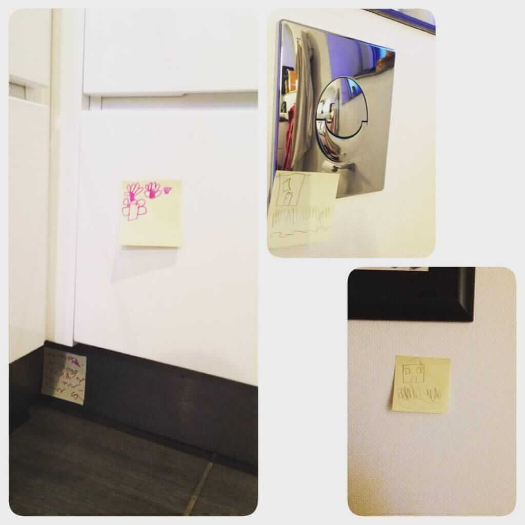 Smilla har sat post-its op i huset