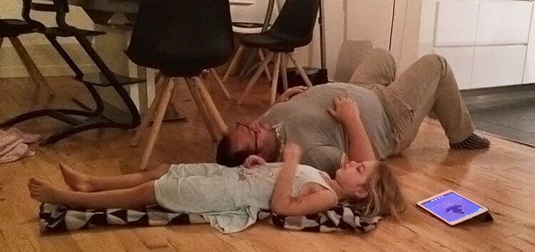 Smilla og mig lytter til mindfulness for born