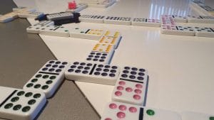 Mexican Train - Domino 05 - et split