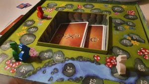 Dixit - spilleplade og kasse i et